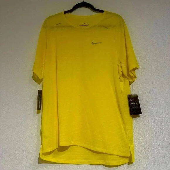 Nike Men's Dri-FIT Short-Sleeve Running Shirt - Picture 1 of 4